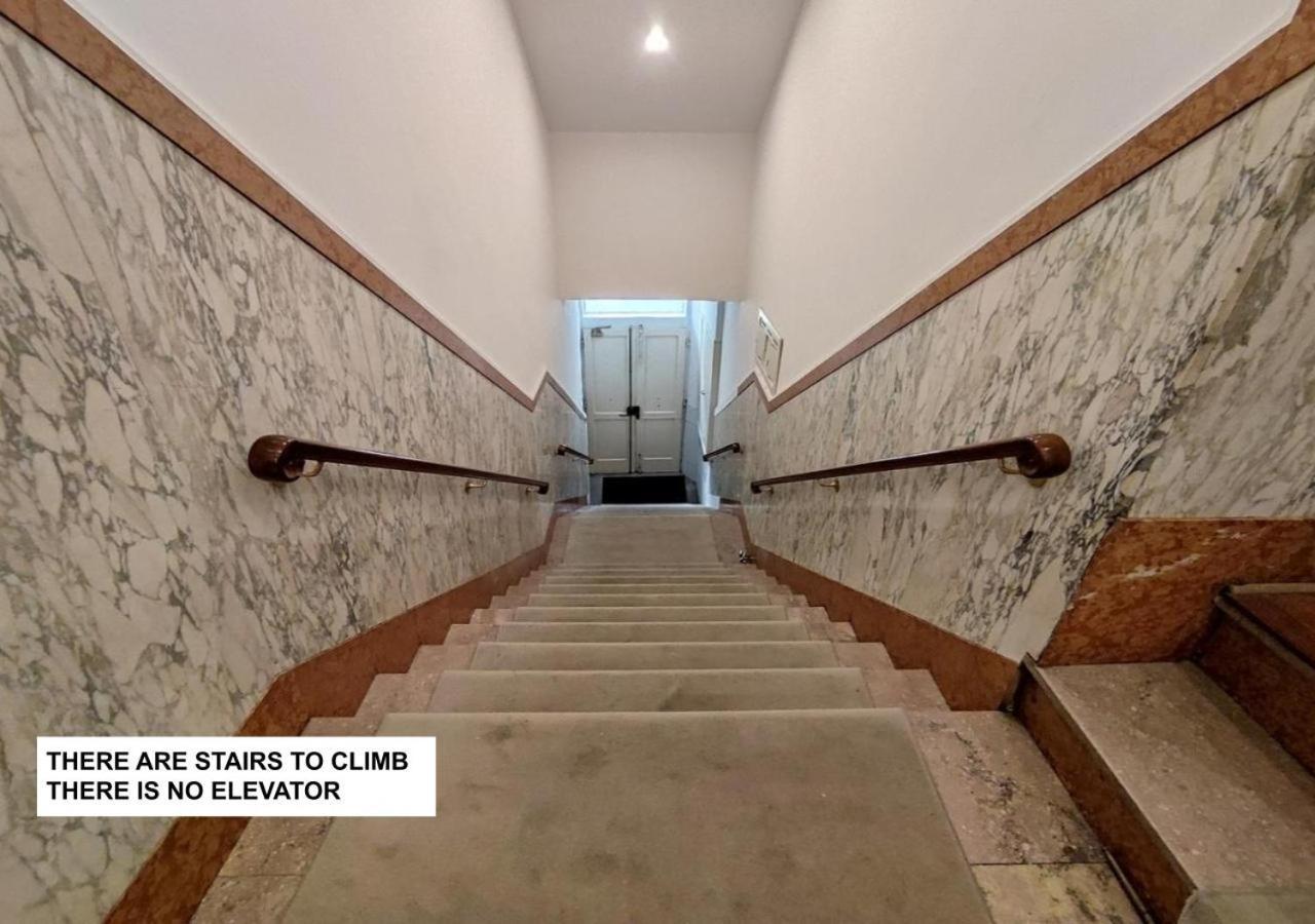 Big Apartment A Stone'S Throw From The Duomo フィレンツェ エクステリア 写真